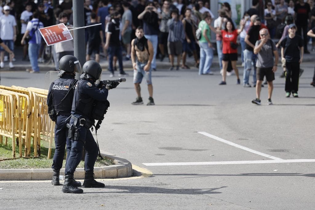 Manifestaciones en Valencia exponen la gravedad de la crisis habitacional y la tensión social en el sector inmobiliario