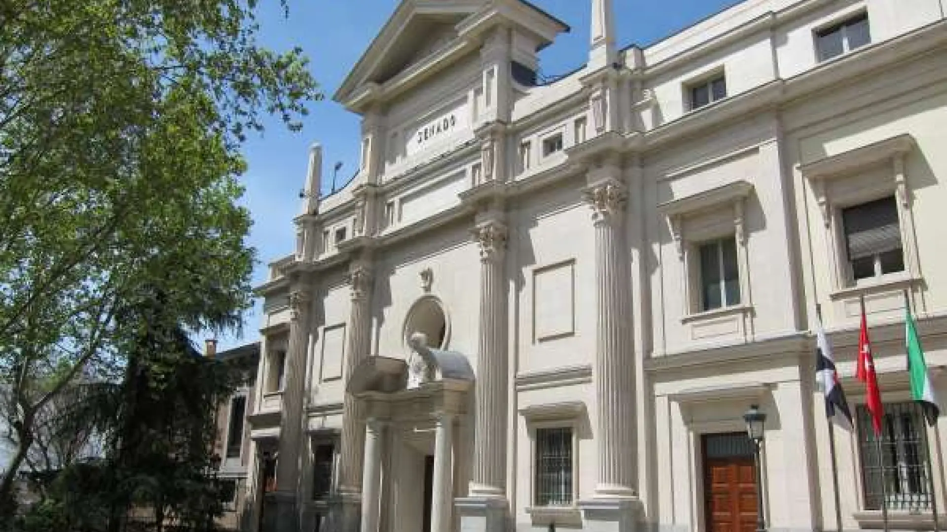 El PSOE prepara una coalición de izquierda para las elecciones al Senado de 2026 y frenar al PP